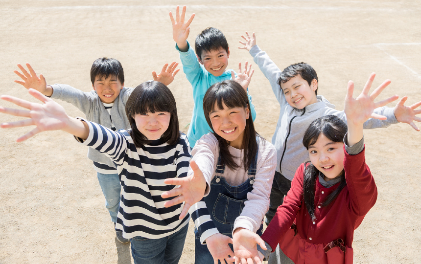 楽しそうな子供たちのイメージ